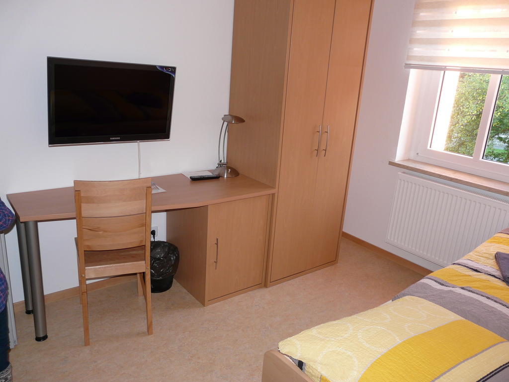 Sport Tourist Hostel Weißenfels 客房 照片