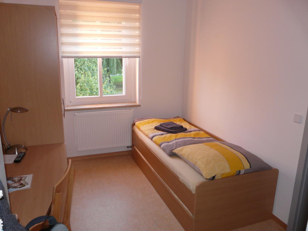 Sport Tourist Hostel Weißenfels 客房 照片