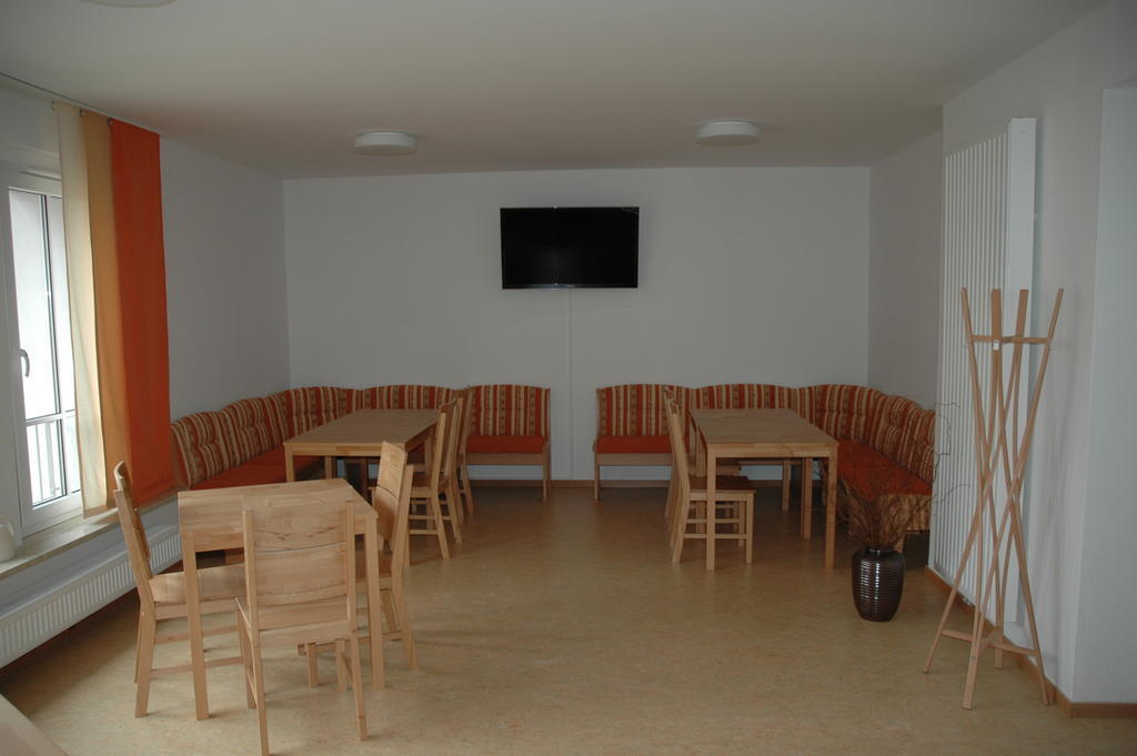 Sport Tourist Hostel Weißenfels 外观 照片